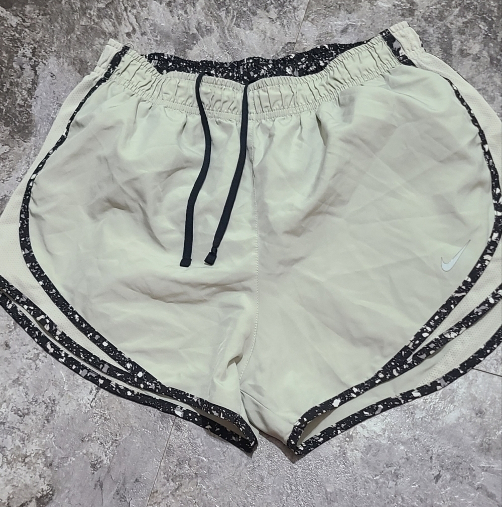 Nike Dry Fit Light grey and black splatter paint design dri fit shorts Size M